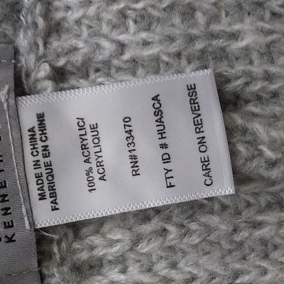 Reaction Kenneth Cole Neck Scarf - Picture 9 of 11